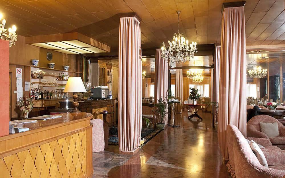 Hotel Spiaggia Marconi Rimini Bagian luar foto