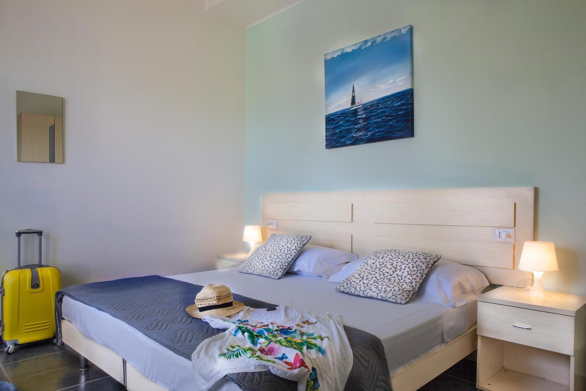 Hotel Spiaggia Marconi Rimini Bagian luar foto
