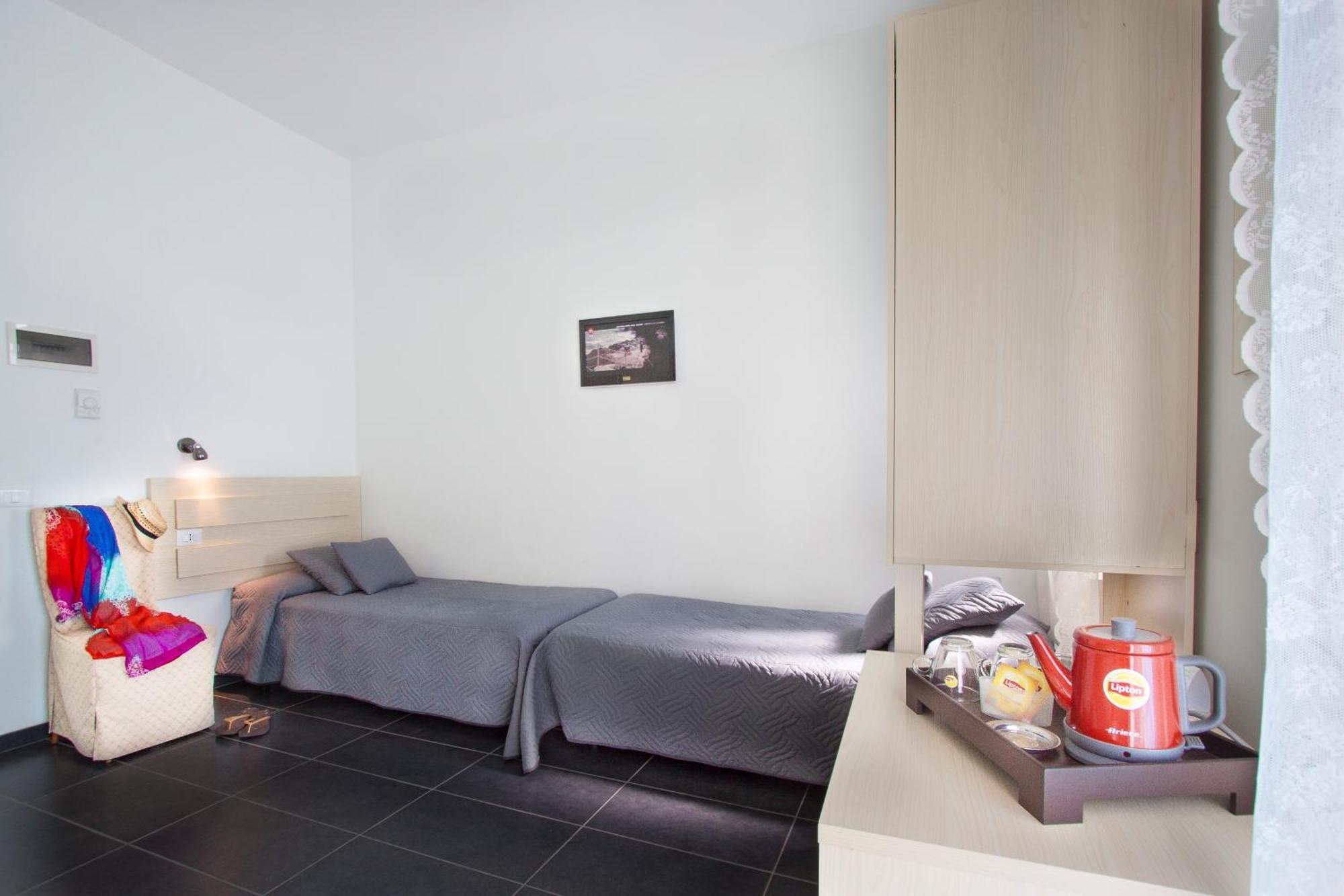 Hotel Spiaggia Marconi Rimini Bagian luar foto